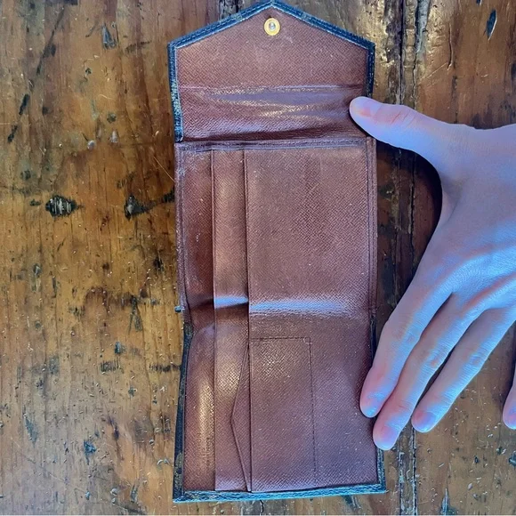 Vintage Louis Vuitton Brown and Gold Monogram Wallet - Picture 4 of 5